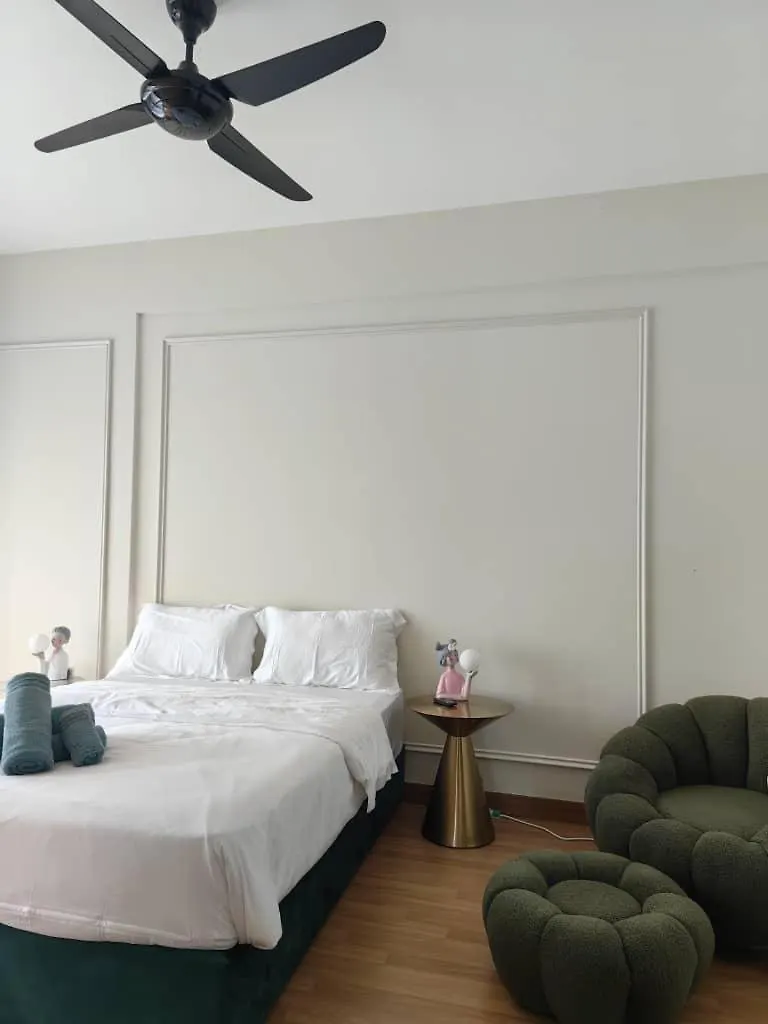 Macalister Suite - 2 Bedrooms Джорджтаун 0*,  Малайзия