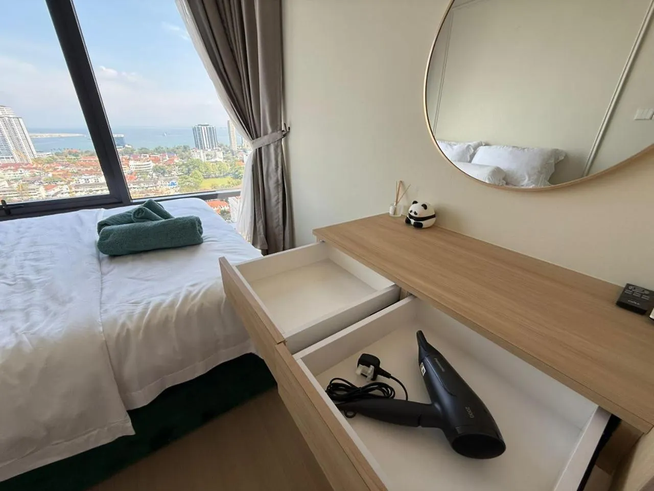 Macalister Suite - 2 Bedrooms Джорджтаун Малайзия