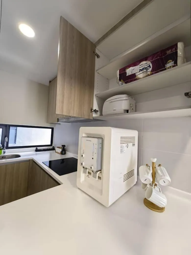 Macalister Suite - 2 Bedrooms Джорджтаун 0*,  Малайзия